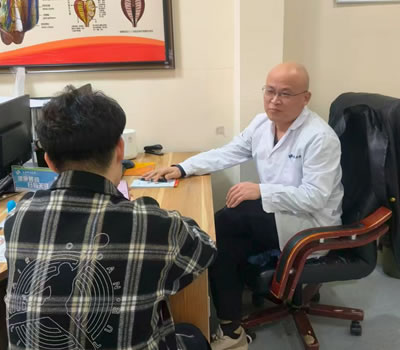 海南省|男科医师高朋磊：守护男性健康，专业男科诊疗